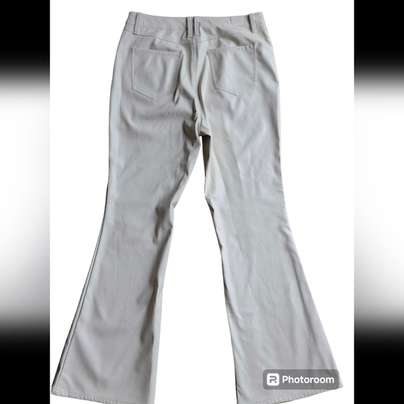 Dollhouse Juniors' Glossy High Rise Faux-Leather Flare Jeans - Picture 3 of 7